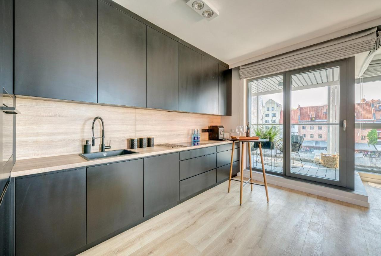 The Black Crane Apartment Гданск Екстериор снимка