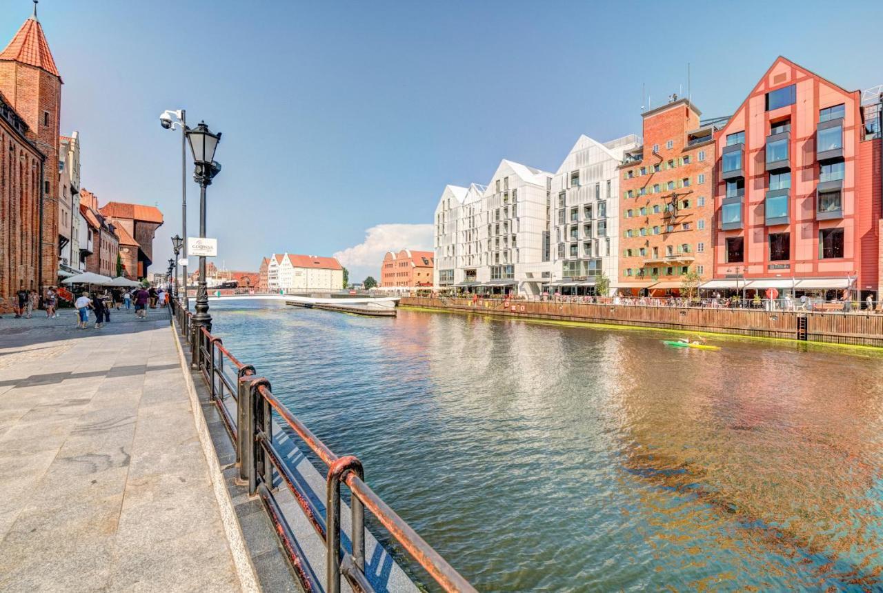 The Black Crane Apartment Гданск Екстериор снимка